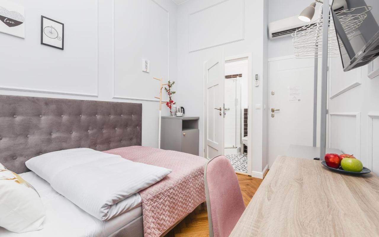 Traveler'S Best Choice - Old Town Guesthouse - By Upstairs Krakkó Kültér fotó