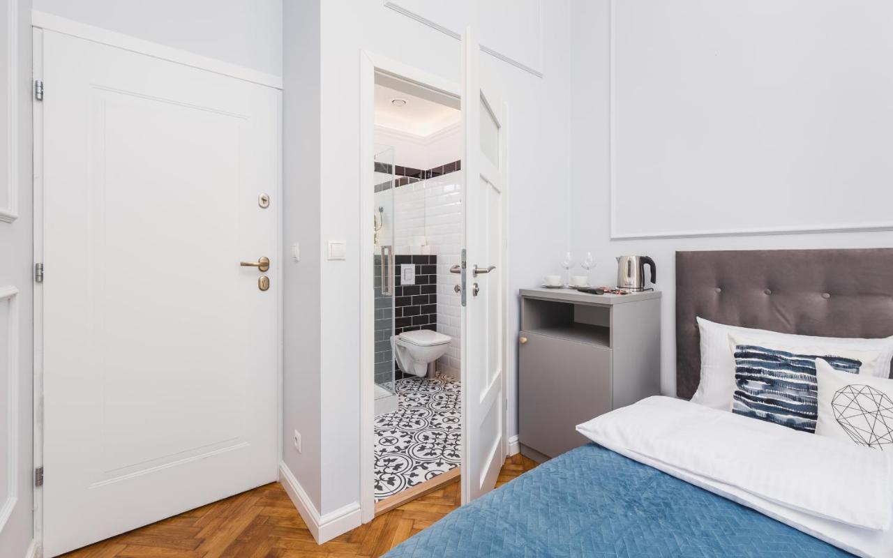 Traveler'S Best Choice - Old Town Guesthouse - By Upstairs Krakkó Kültér fotó